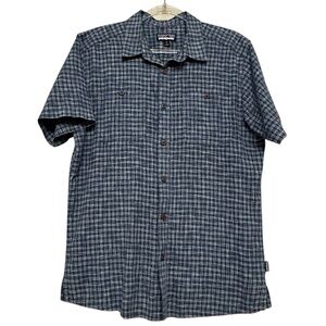 Description: Patagonia Back Step Shirt. Blue. Short Sleeve. Button Up Size M.